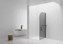 CURVY INLOOPDOUCHE MET HANDDOEKHOUDER - GEBOGEN - MET ANTI-KALKBEHANDELING - OMKEERBAAR - 8MM VEILIGHEIDSGLAS - 100X200CM - MAT ZWART - GRIJS ROOKGLAS